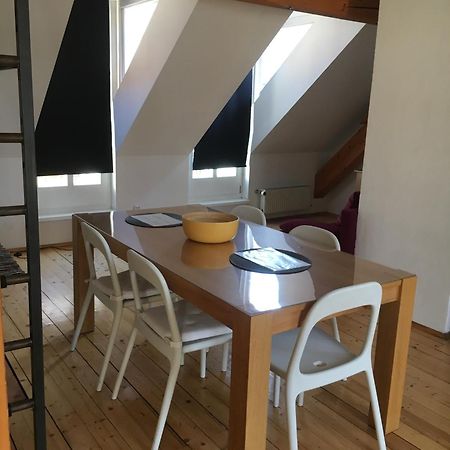 Dachapartment Mit 2 Schlafzimmern Graz Ngoại thất bức ảnh